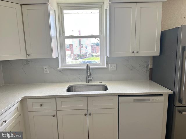 11125 KIRBY DR, Philadelphia, PA 19154