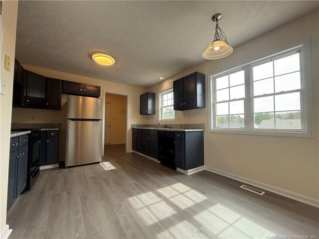 885 Ridge Road, Fayetteville, NC 28311