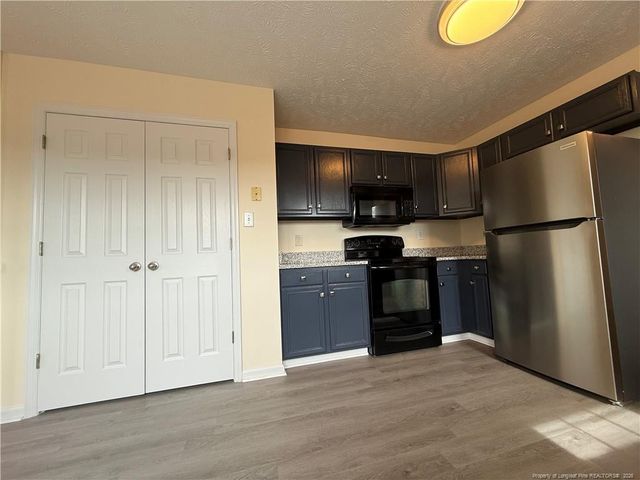 885 Ridge Road, Fayetteville, NC 28311