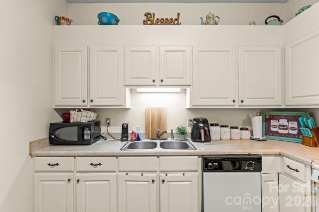 3341 Peniel Road, Tryon, NC 28782