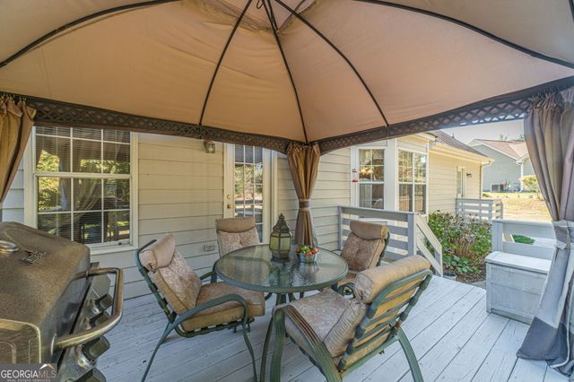 962 Cove Lake Court, Lawrenceville, GA 30045