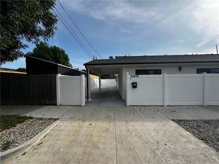 15952 Cohasset, Van Nuys, CA 91406