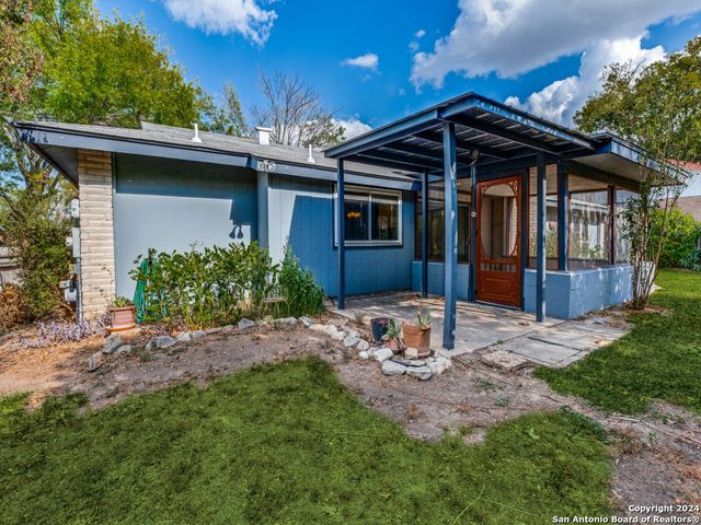 5830 Freemans Farm St, San Antonio, TX 78233