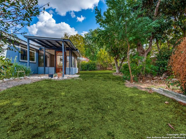 5830 Freemans Farm St, San Antonio, TX 78233