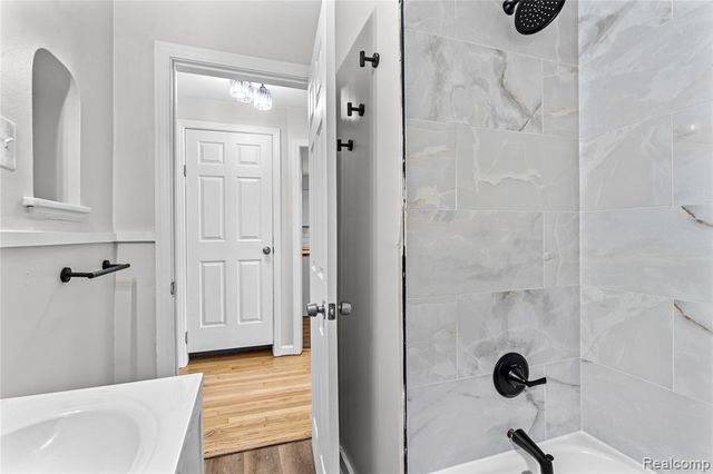 8550 W Outer Drive, Detroit, MI 48219