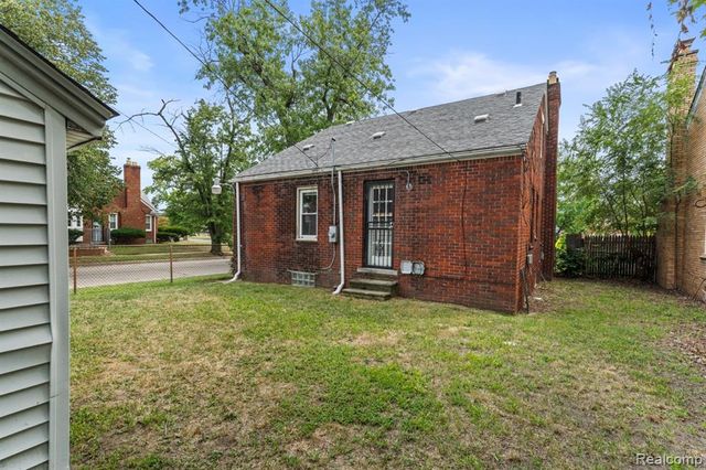 8550 W Outer Drive, Detroit, MI 48219