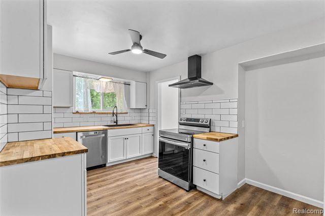 8550 W Outer Drive, Detroit, MI 48219