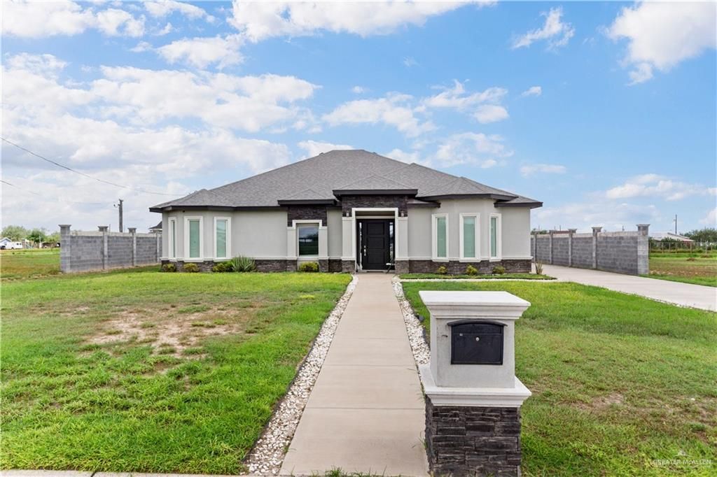 426 Falcon Street, Sullivan City, TX 78595