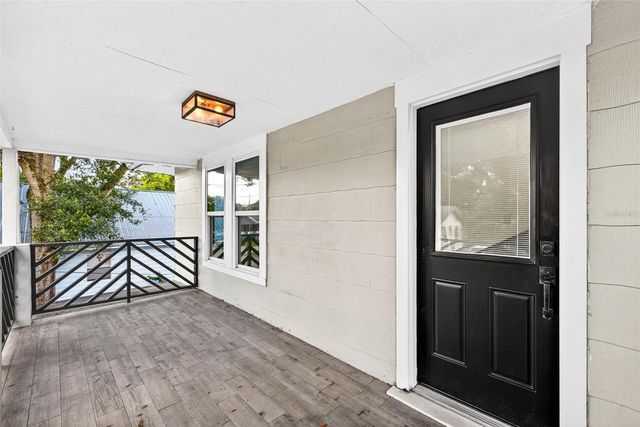 809 E BAKER STREET A, Tampa, FL 33603