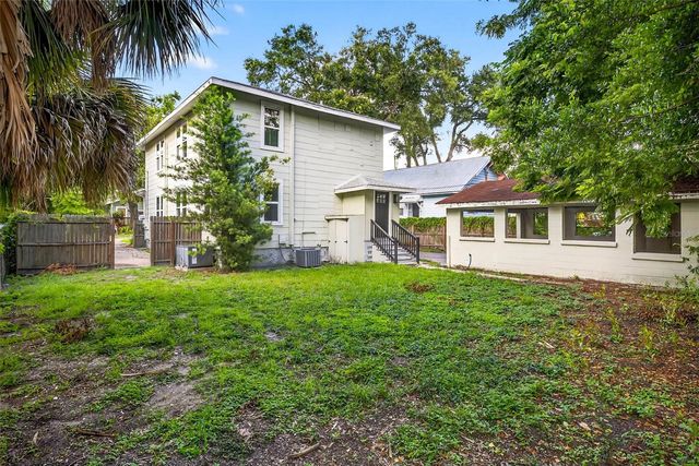 809 E BAKER STREET A, Tampa, FL 33603