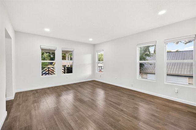 809 E BAKER STREET A, Tampa, FL 33603