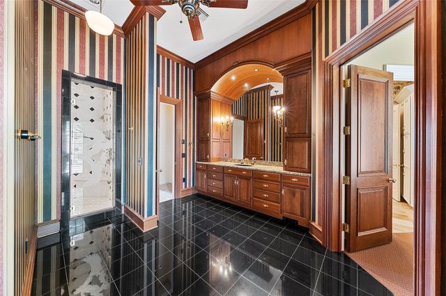 5305 Hillcrest Drive, Waco, TX 76710