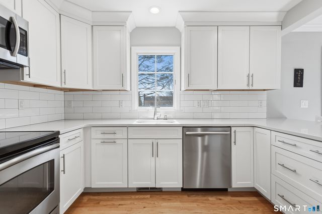 28 Crestview Avenue, Stamford, CT 06907