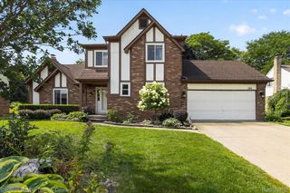 524 Kentucky Drive, Rochester Hills, MI 48307