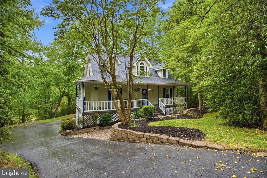 Image 3 of property listing at 12221 CONCHO CT, Lusby, MD 20657
