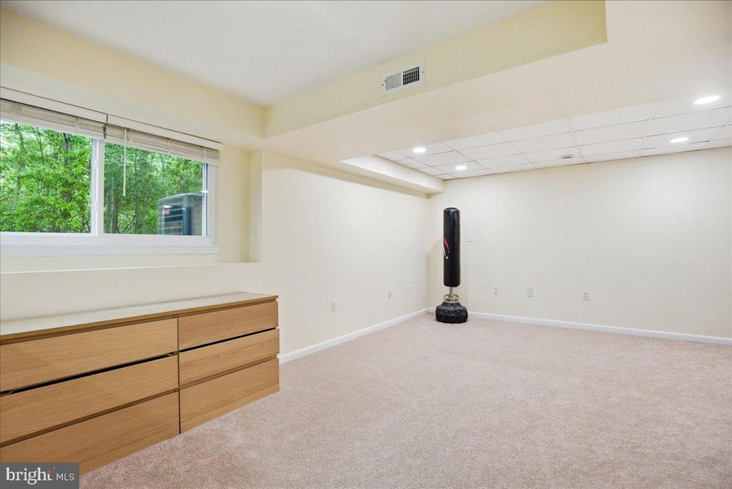 Image 39 of property listing at 12221 CONCHO CT, Lusby, MD 20657