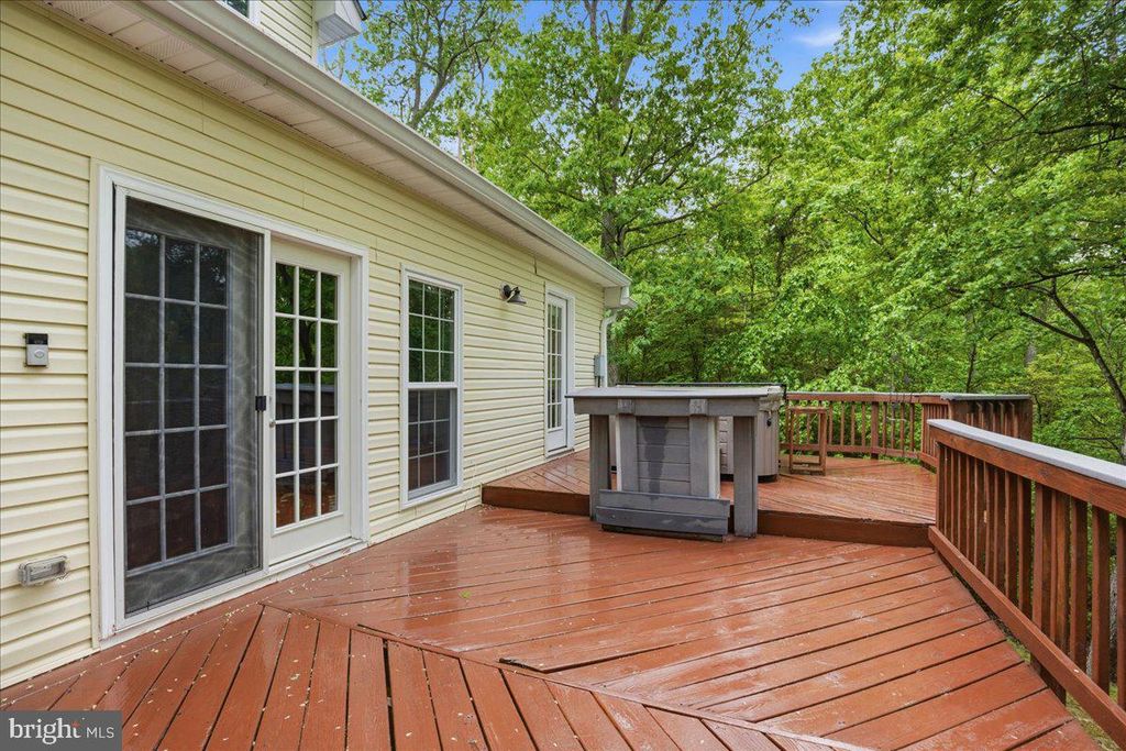 Image 44 of property listing at 12221 CONCHO CT, Lusby, MD 20657
