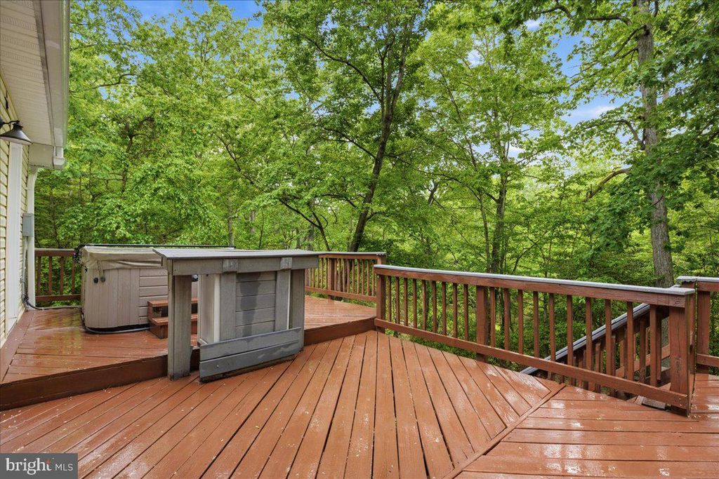 Image 45 of property listing at 12221 CONCHO CT, Lusby, MD 20657