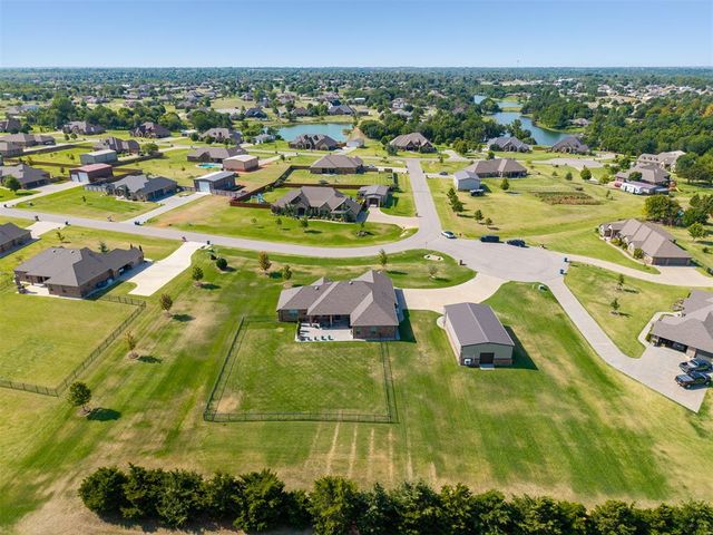 7135 Buck Drive, Tuttle, OK 73089