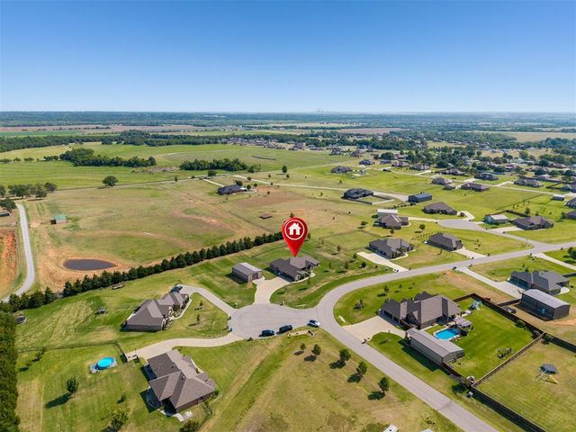 7135 Buck Drive, Tuttle, OK 73089