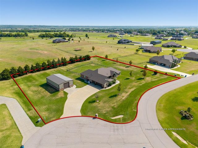 7135 Buck Drive, Tuttle, OK 73089