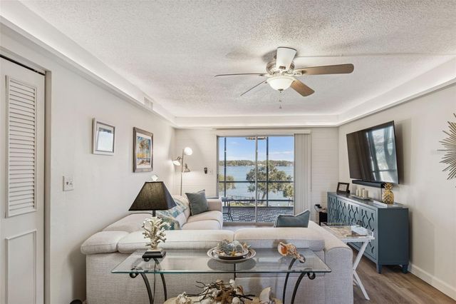 90 S HIGHLAND AVENUE 1306, Tarpon Springs, FL 34689