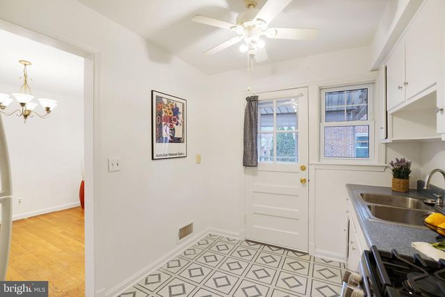 3 E ALEXANDRIA AVE, Alexandria, VA 22301