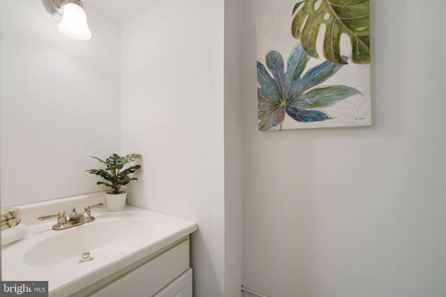 3 E ALEXANDRIA AVE, Alexandria, VA 22301