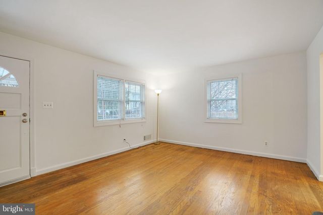 3 E ALEXANDRIA AVE, Alexandria, VA 22301