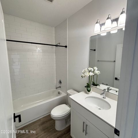 2105 FEATHEREDGE Way, Middleburg, FL 32068