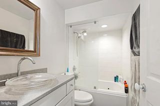 1008 PAPER MILL CT NW #1008, Washington, DC 20007
