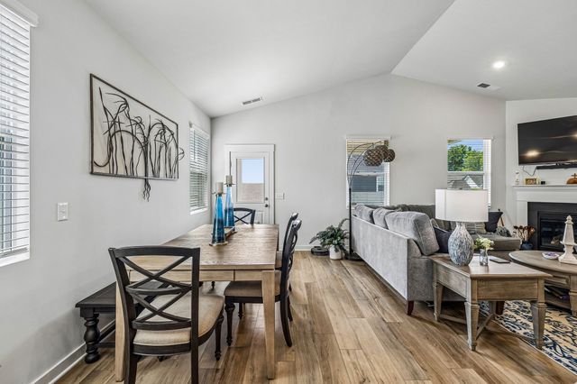 700 Tischer Dr, Hendersonville, TN 37075
