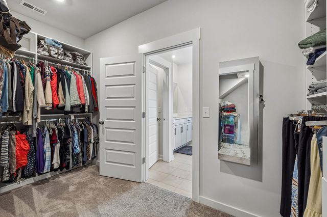 700 Tischer Dr, Hendersonville, TN 37075