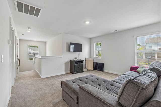 700 Tischer Dr, Hendersonville, TN 37075