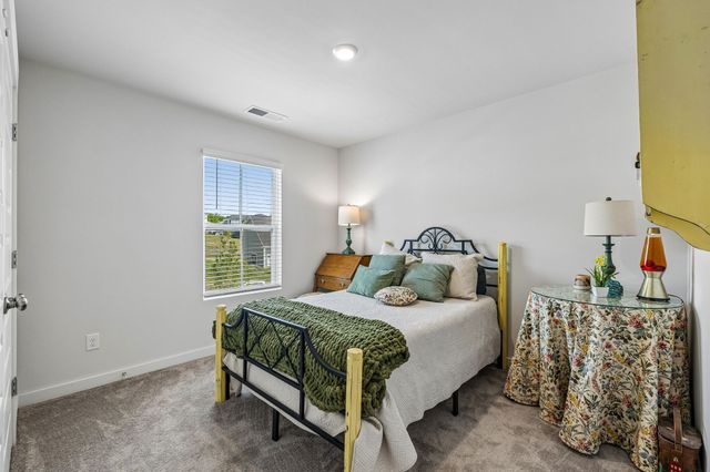 700 Tischer Dr, Hendersonville, TN 37075