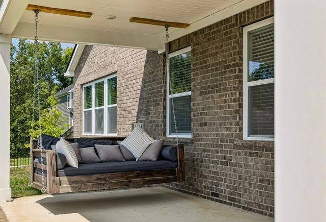 700 Tischer Dr, Hendersonville, TN 37075