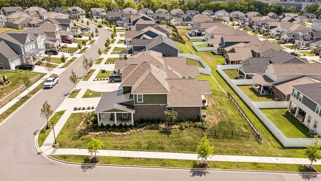700 Tischer Dr, Hendersonville, TN 37075