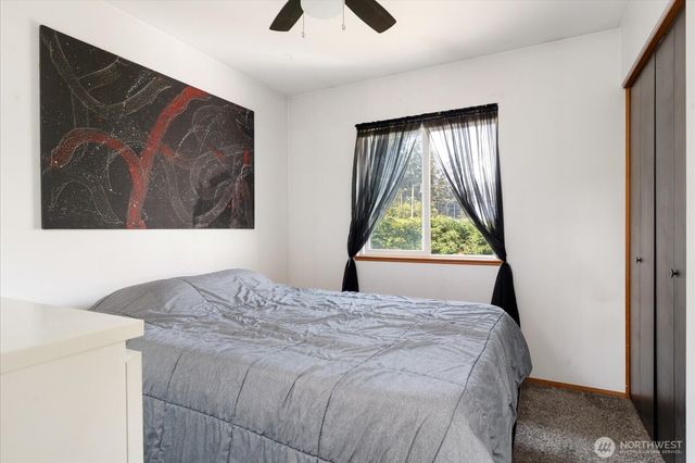 1836 SW Putnam Drive, Oak Harbor, WA 98277