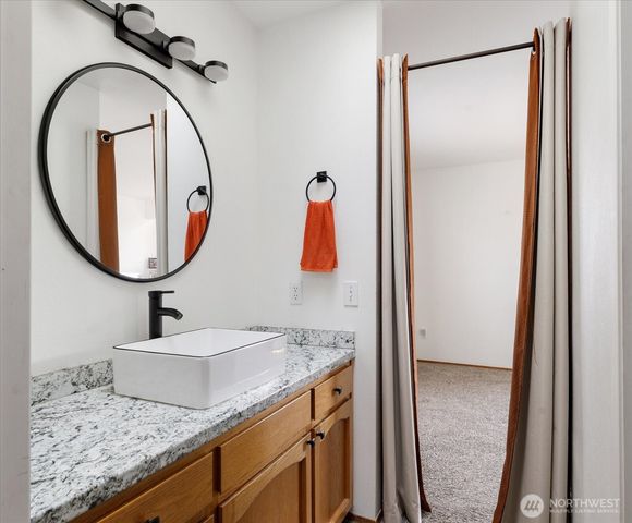 1836 SW Putnam Drive, Oak Harbor, WA 98277