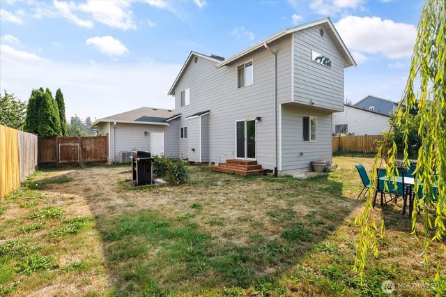 1836 SW Putnam Drive, Oak Harbor, WA 98277
