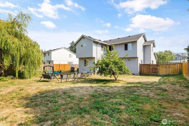 1836 SW Putnam Drive, Oak Harbor, WA 98277