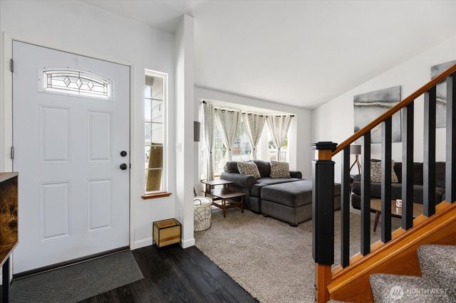 1836 SW Putnam Drive, Oak Harbor, WA 98277