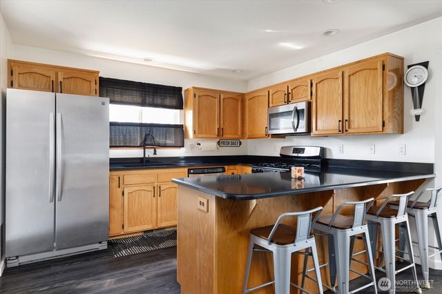 1836 SW Putnam Drive, Oak Harbor, WA 98277