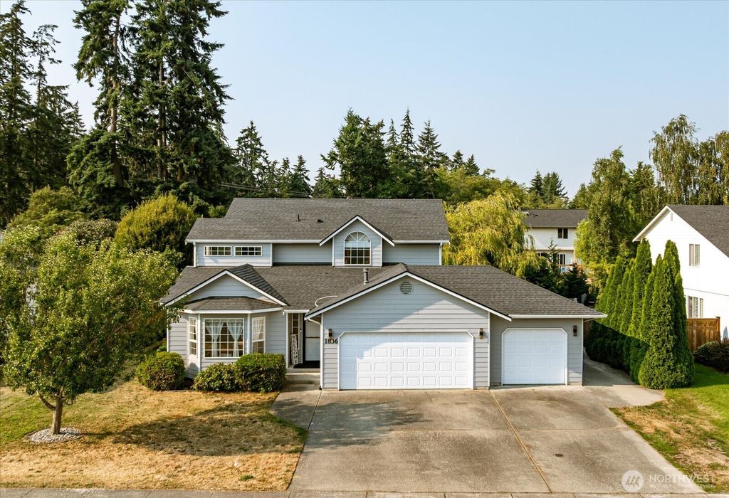 1836 SW Putnam Drive, Oak Harbor, WA 98277