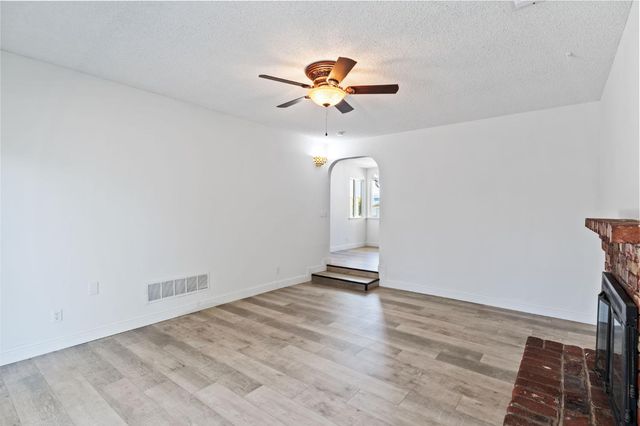 1542 N Lemoore Avenue, Lemoore, CA 93245