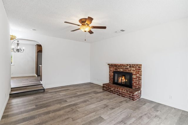 1542 N Lemoore Avenue, Lemoore, CA 93245