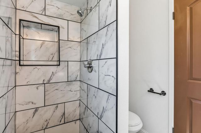 1542 N Lemoore Avenue, Lemoore, CA 93245