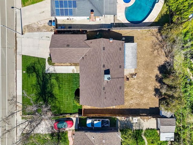 1542 N Lemoore Avenue, Lemoore, CA 93245