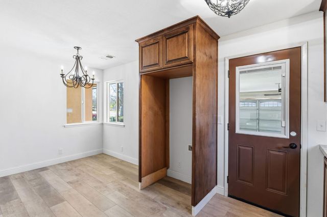 1542 N Lemoore Avenue, Lemoore, CA 93245