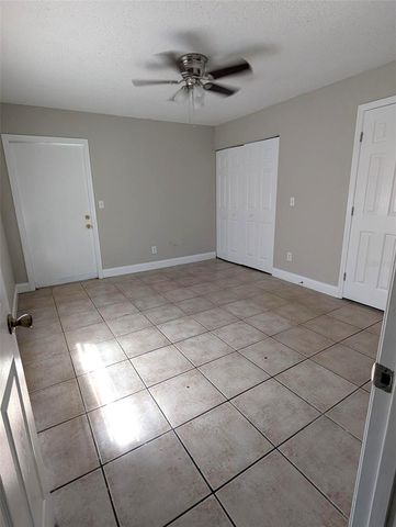 5828 3RD STREET E, Bradenton, FL 34203